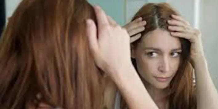 Hair-loss-in-Women-Causes-Treatment